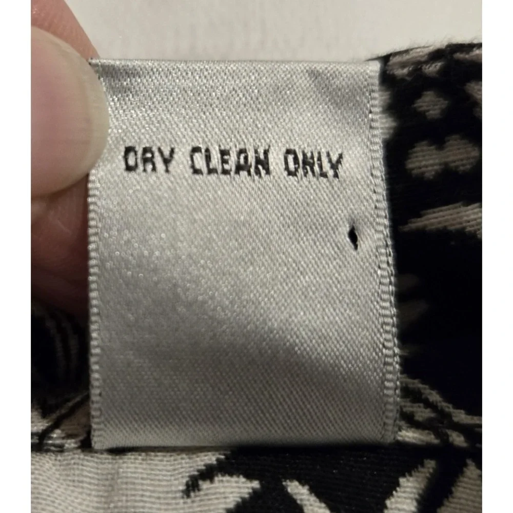 Chico's‎ Eye Catching Women's Open Front Black & White Cardigan Size Large